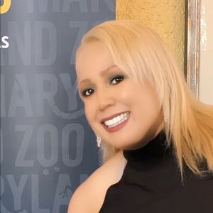 Meet your Posher, Maria